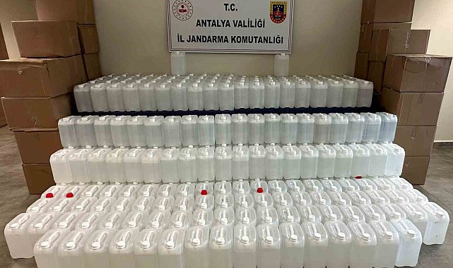 Antalya'da 3 ton kaçak alkol ele geçirildi