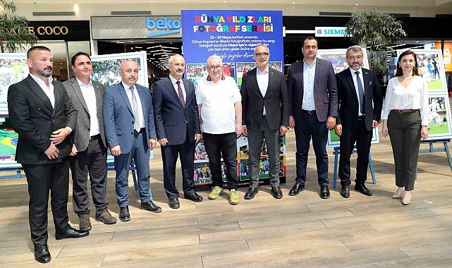 'Dünya Yıldızları Fotoğraf Sergisi' Gebze'de açıldı