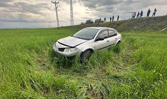 Yağmurlu havada kontrolden çıkan araç kaza yaptı: 1 yaralı