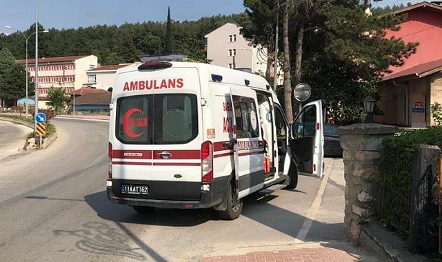 Kontrolden çıkan motosiklet devrilirken, sürücüsü yaralandı