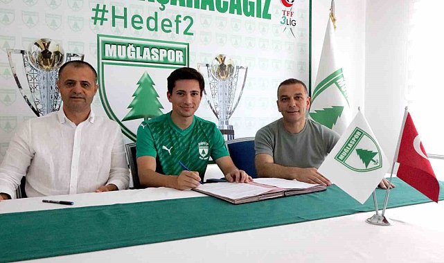 Muğlaspor'dan orta saha hamlesi