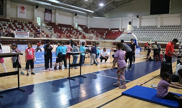 Yalova'da yetenek taraması ile geleceğin sporcuları keşfediliyor