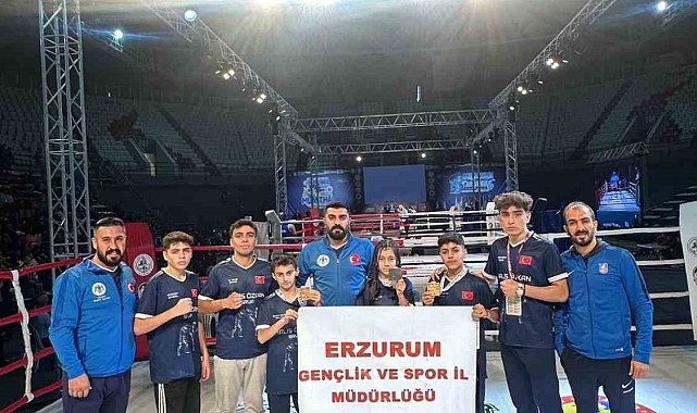 Muay Thai'de Türk Bayrağını dalgalandırdılar